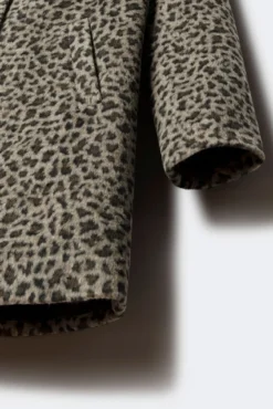 Abrigo animal print niña