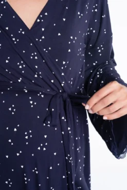 Bata premamá estampado corbatero