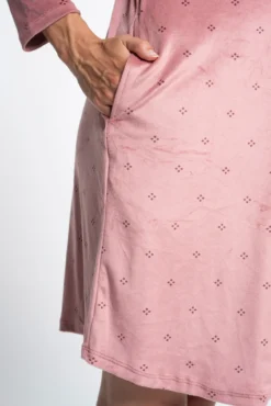 Bata terciopelo estampada