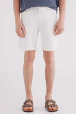 Bermuda color lavada slim fit