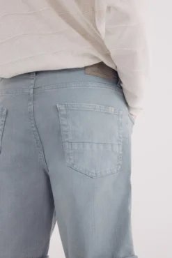 Bermuda color lavada slim fit