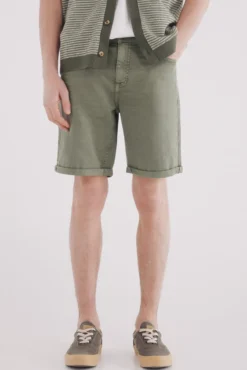 Bermuda color lavada slim fit