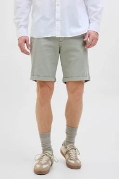 Bermuda estilo chino regular fit