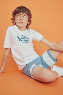 Bermudas tye dye niño
