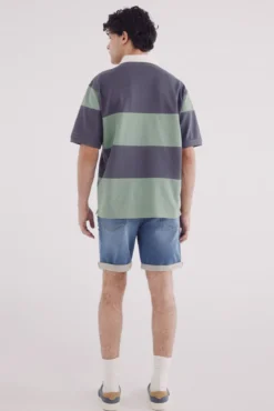 Bermuda vaquera en knit denim medio slim fit