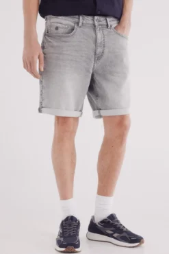 Bermuda vaquera en knit denim