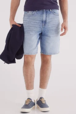 Bermuda vaquera lavado medio regular fit