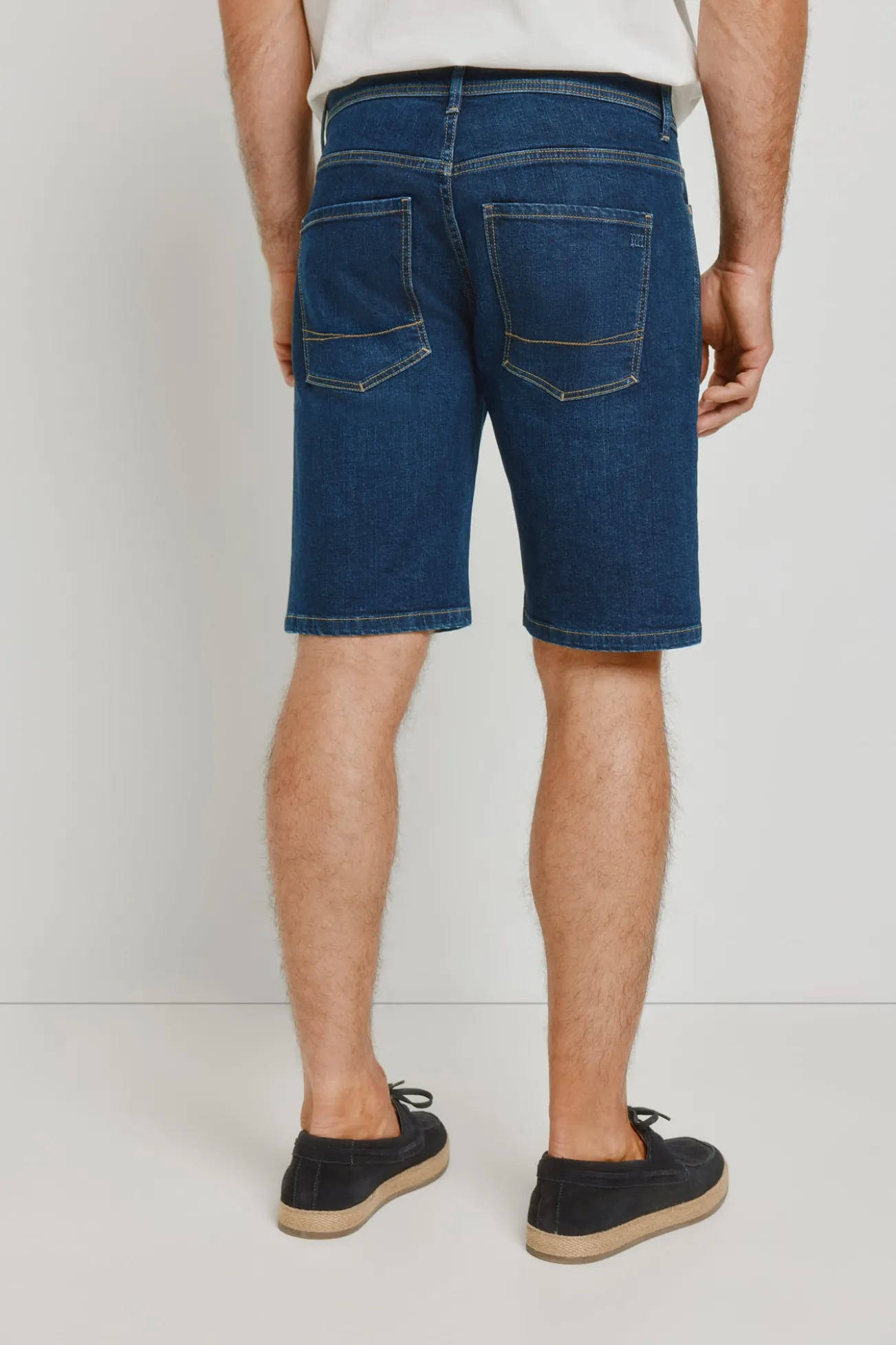 Bermuda vaquera regular fit