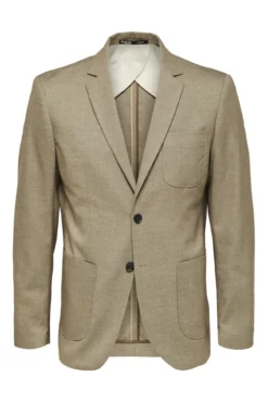 Blazer slim fit elaborada con materiales reciclados