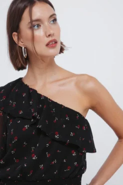 Blusa asimétrica