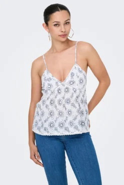 Blusa bordados perforados