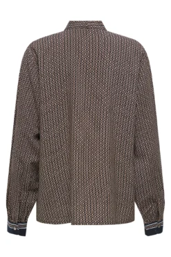 Blusa con lazada en el cuello
