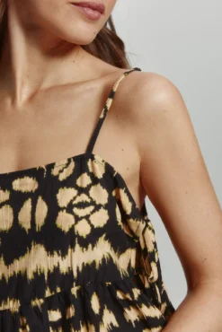Blusa corta tirantes