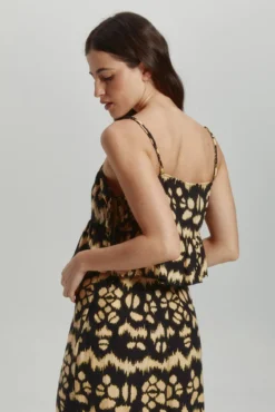 Blusa corta tirantes