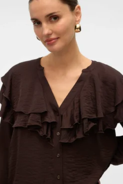 Blusa cuello de volantes