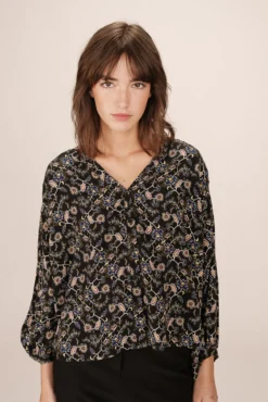 Blusa de manga larga estampada