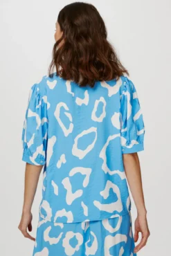 Blusa Ecovero y mangas globo