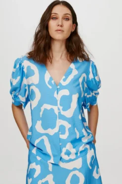 Blusa Ecovero y mangas globo
