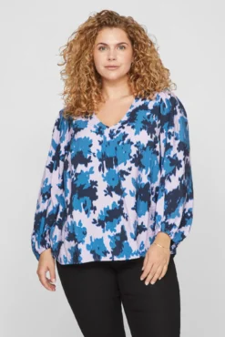 Blusa estampada manga larga curvy
