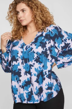 Blusa estampada manga larga curvy