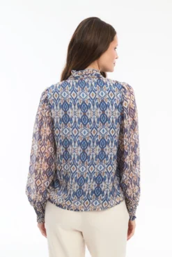 Blusa manga larga estampada