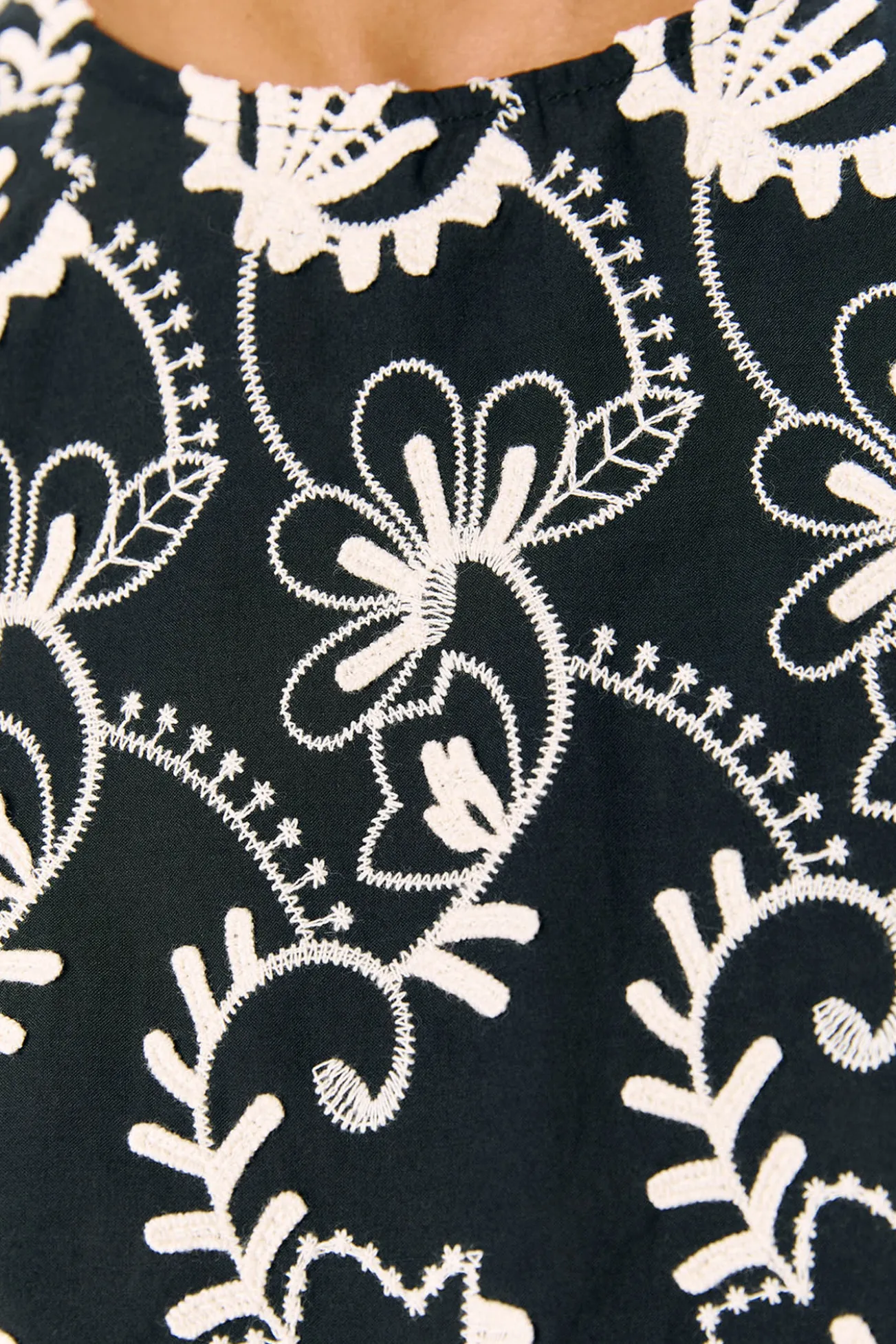 Blusa tejido bordado