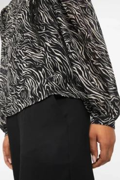 Blusa tejido sostenible