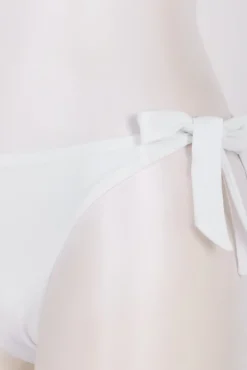 Braga bikini brasileña lazos
