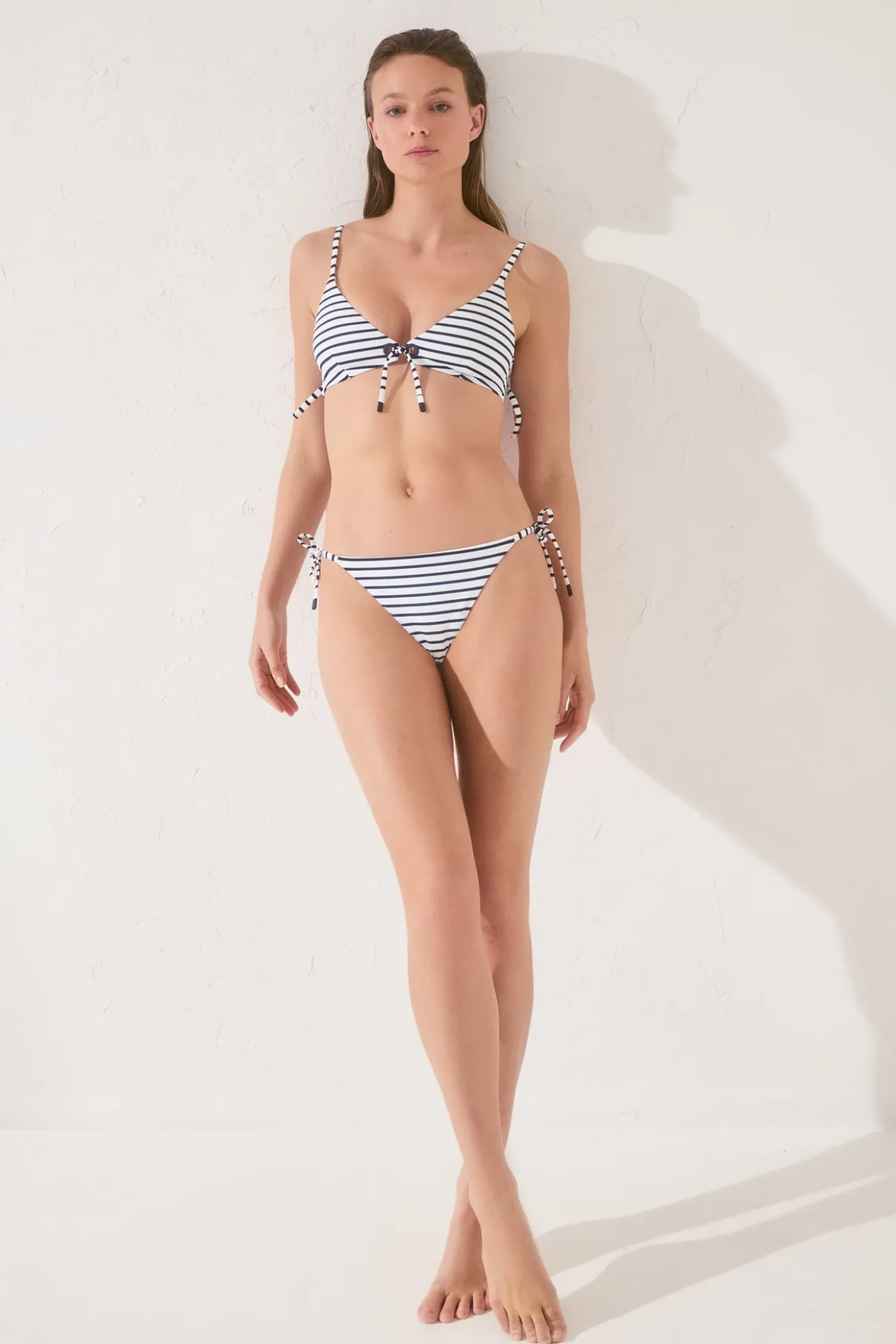 Braga bikini brasileña tiras rayas navy