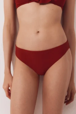 Braga bikini cobertura clásica