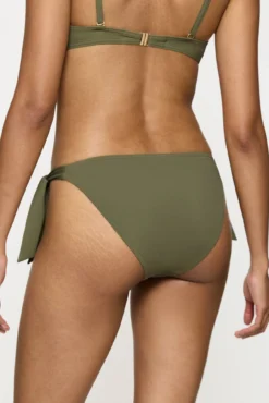 Braga de bikini clásica