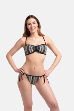 Braga de bikini clásica crochet negro
