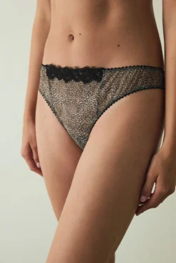 Bragas brasileñas de cintura baja con estampado de leopardo