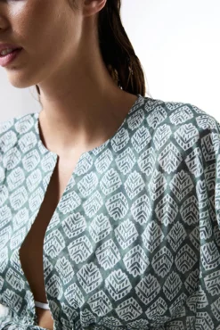 Caftan de playa verde estampado