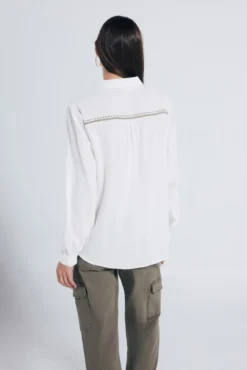 Camisa bordado canesú