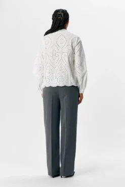 Camisa bordado inglés