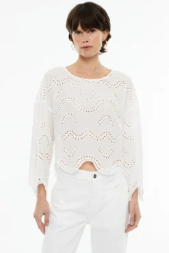 Camisa bordado suizo de manga larga