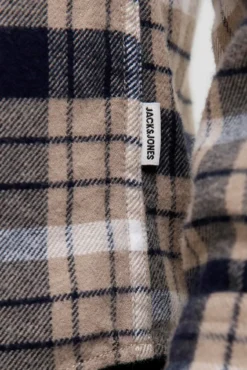 Camisa clásica de cuadros