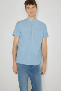 Camisa cuello mao manga corta