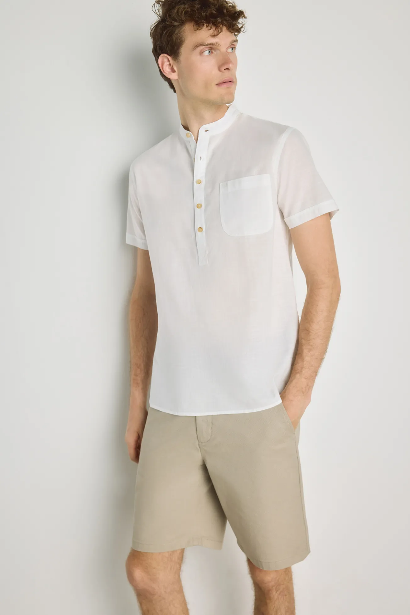 Camisa cuello mao manga corta