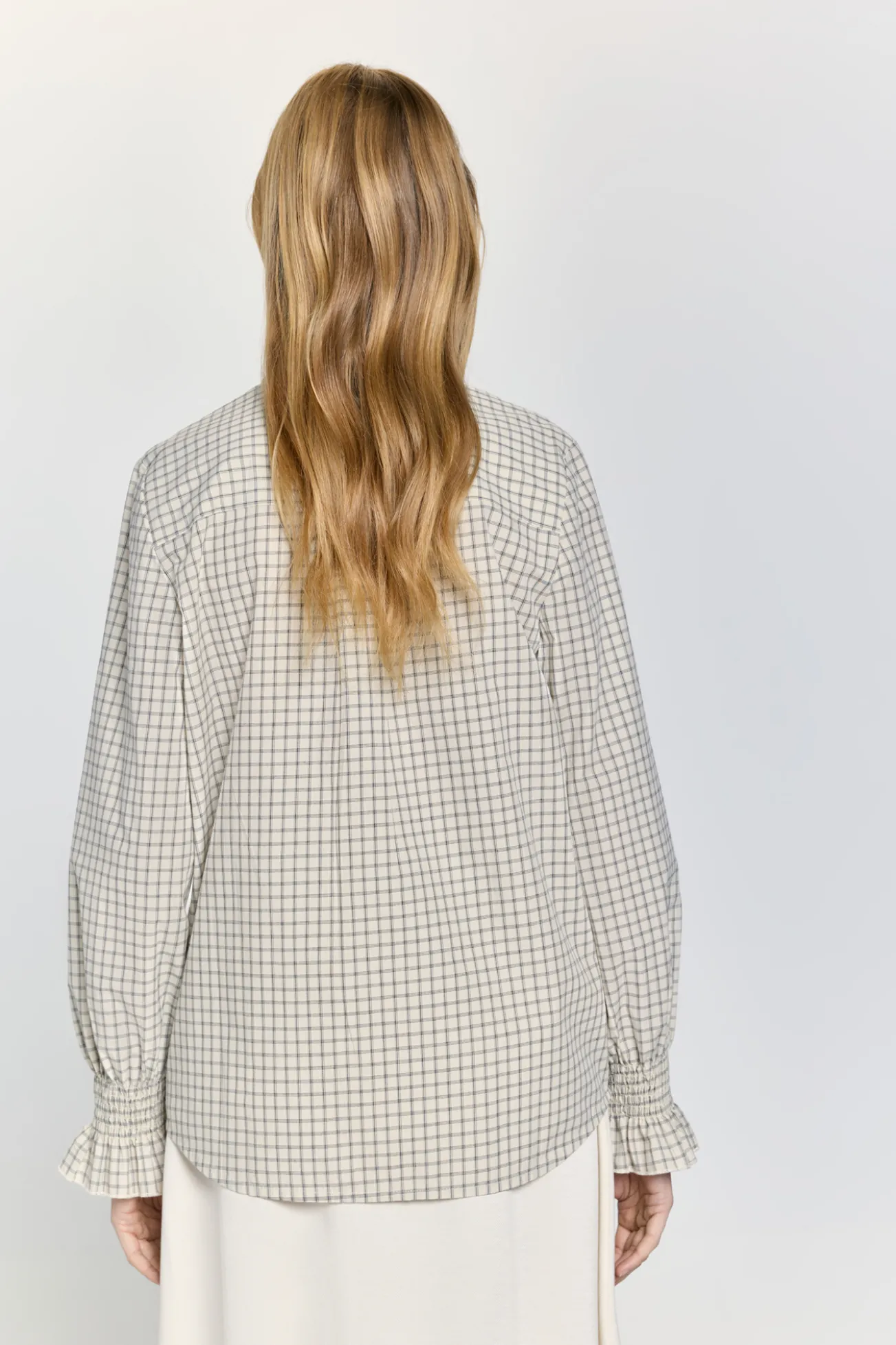 Camisa cuello volante