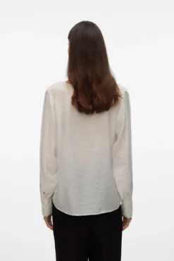 Camisa de cuello volante