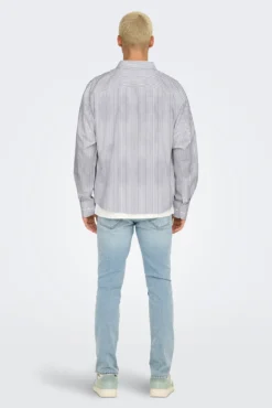 Camisa de hombre oxford confort fit.