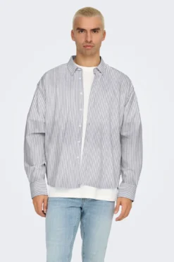 Camisa de hombre oxford confort fit.