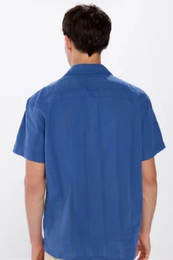 Camisa de manga corta jacquard ligera