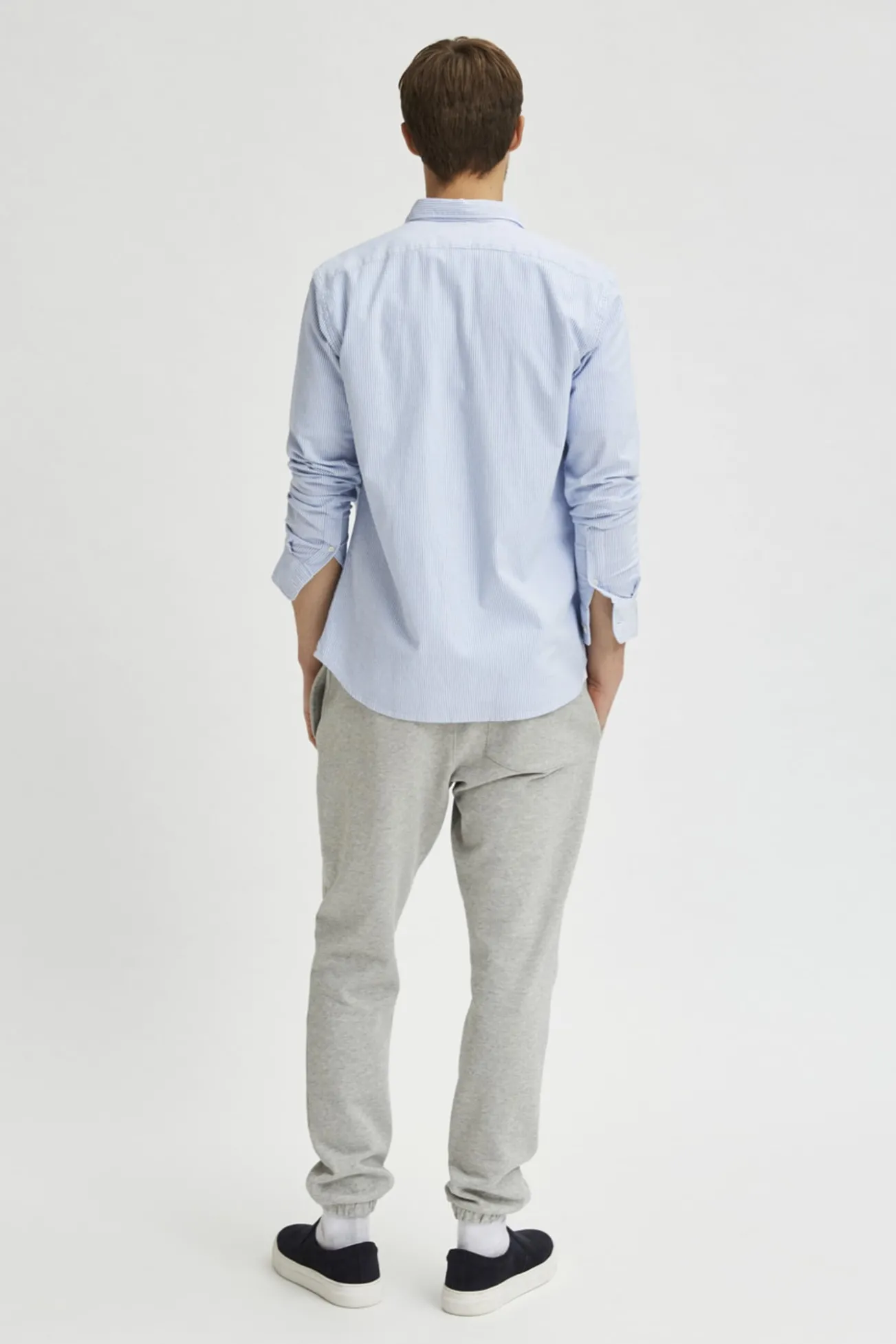 Camisa de manga larga con bolsillo 100% algodón