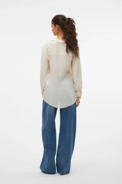 Camisa de manga larga con espalda plisada