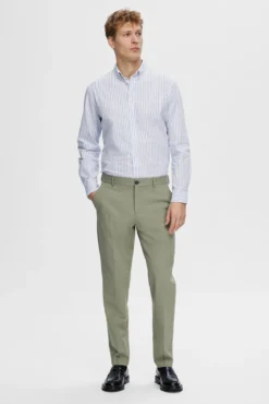 Camisa de manga larga Slim Fit confeccionada con algodón reciclado
