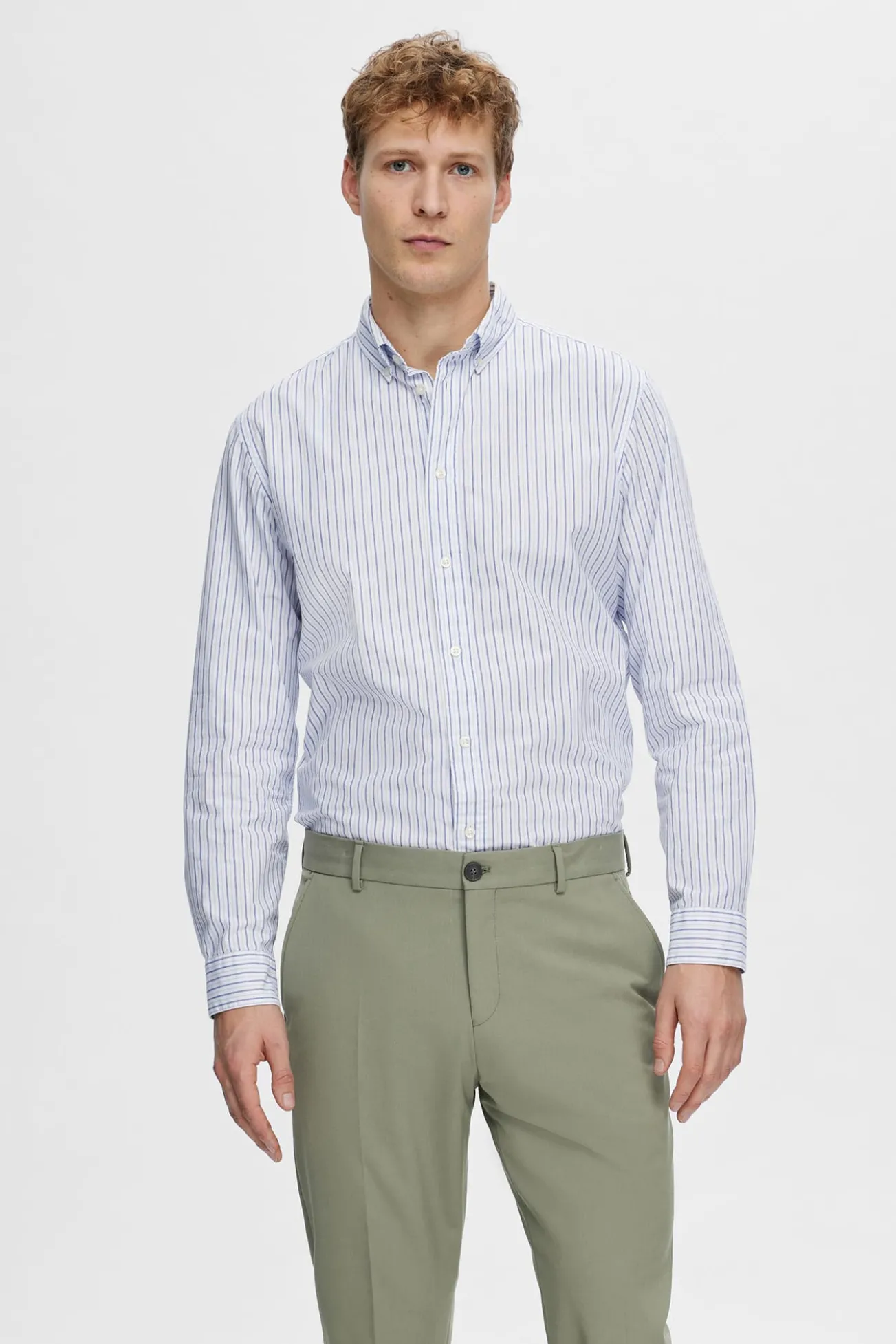 Camisa de manga larga Slim Fit confeccionada con algodón reciclado
