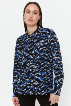 Camisa de mujer estampada